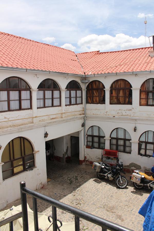 La Vicuna Hotel โปโตซี ภายนอก รูปภาพ